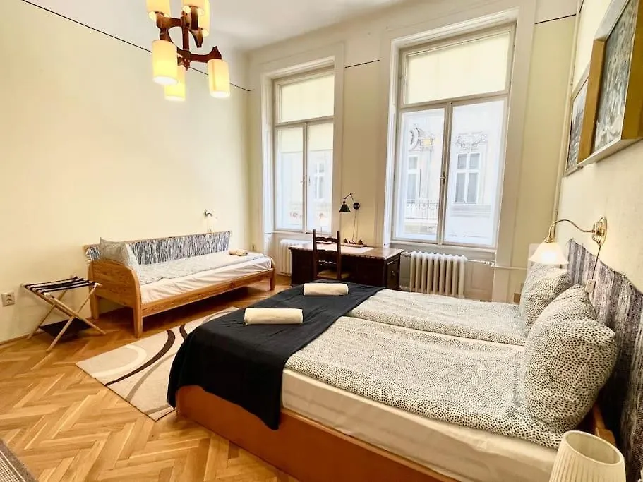 Bank5 Central Apartment Budapest