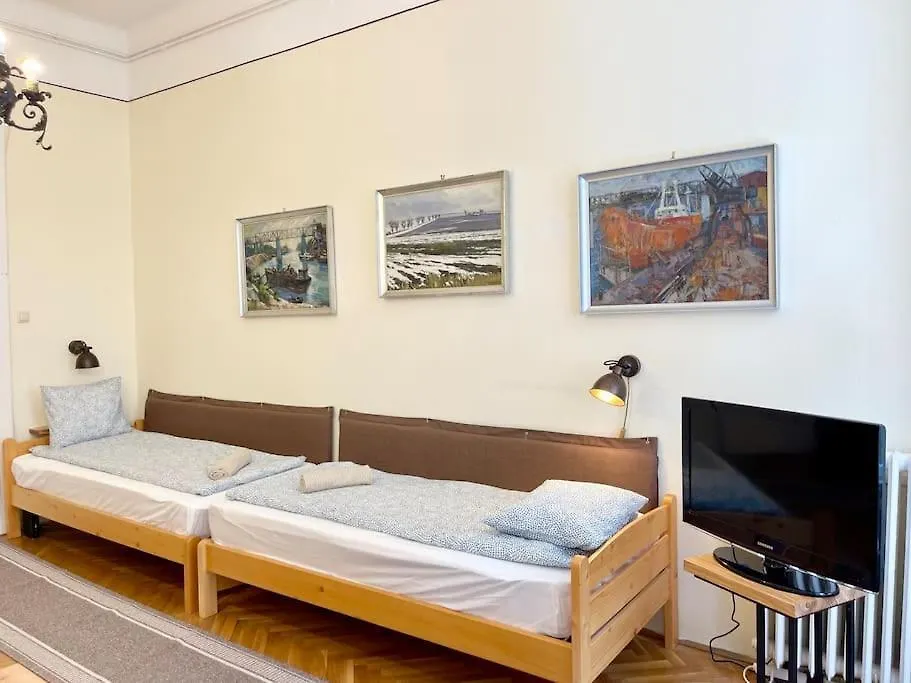 Bank5 Central Apartment Budapest