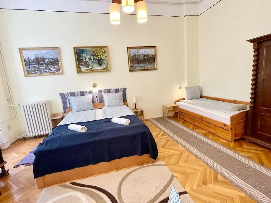 Bank5 Central Apartment Budapest